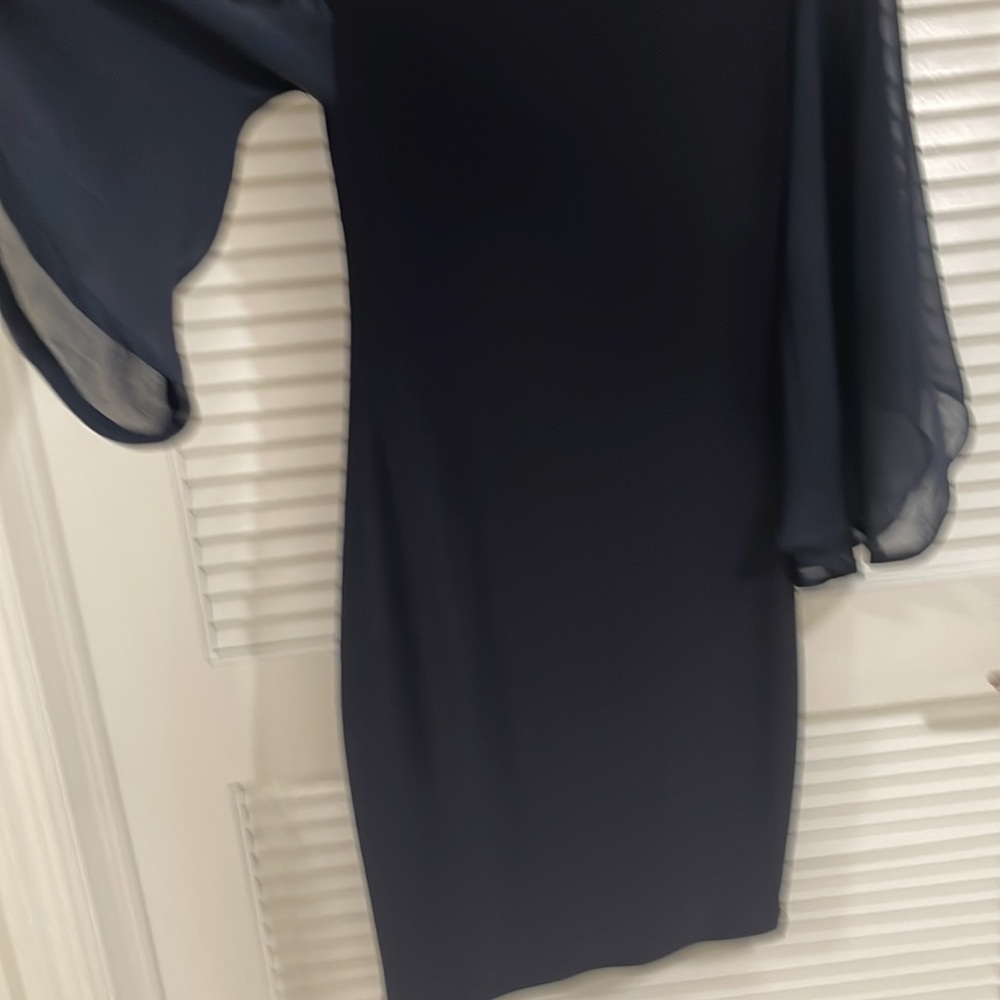 Dress - Picture 3 of 10